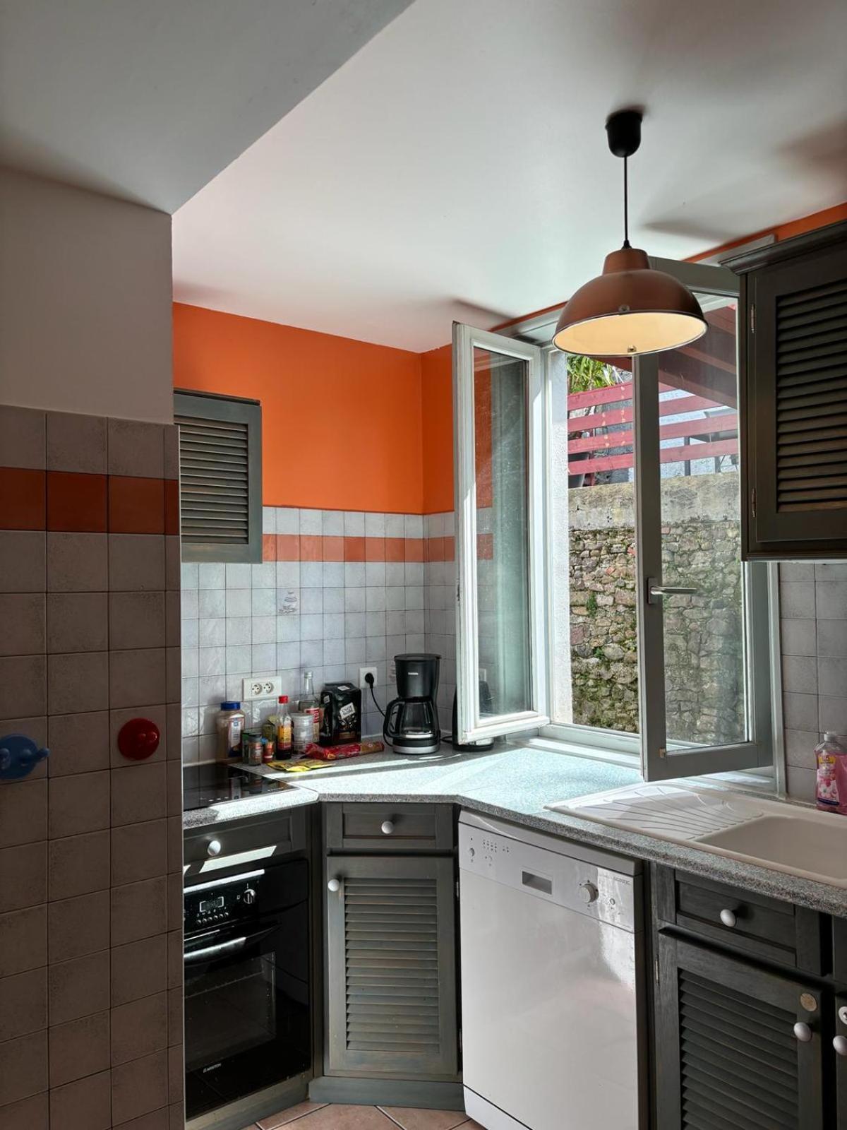 Maison Au Coeur De La Rue Pietonne Saint-Jean-Pied-de-Port Ngoại thất bức ảnh